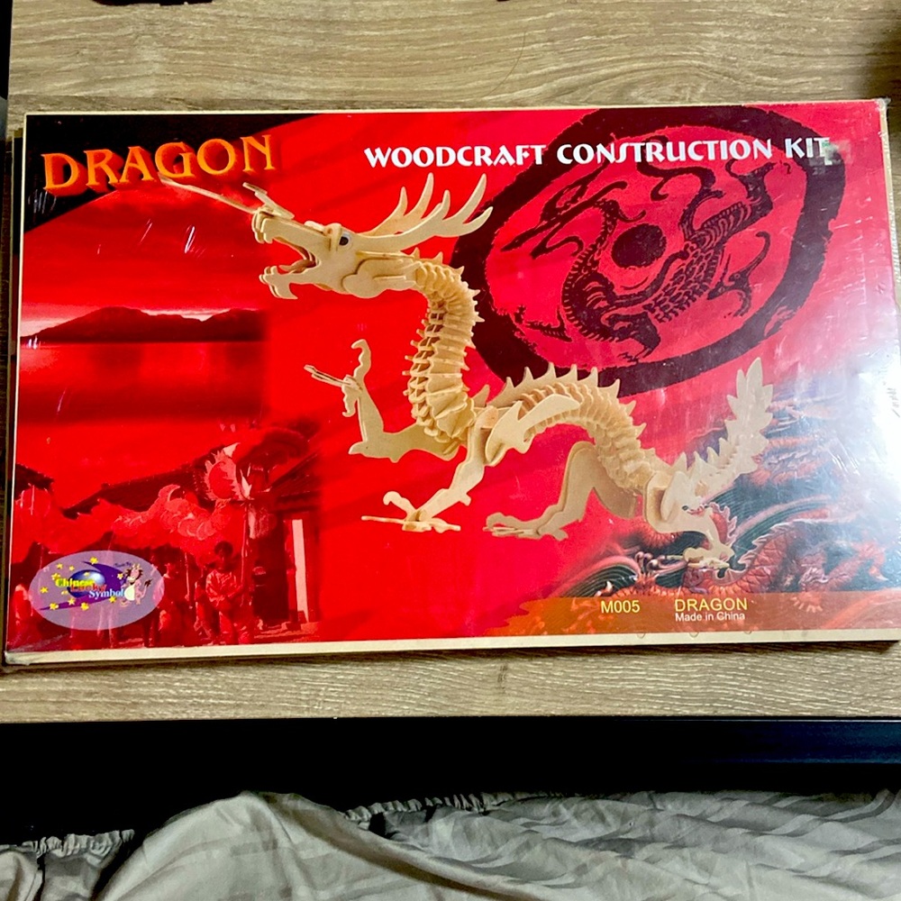 DIY Dragon Woodcraft Construction Kit Mint New